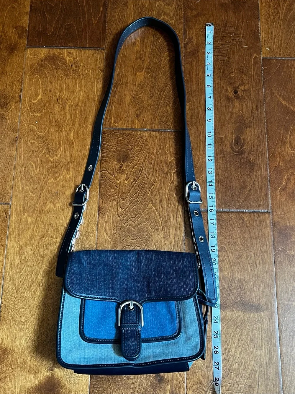 Michael Kors Cooper Medium Messenger Crossbody Indigo Light Wash Tricolor Denim